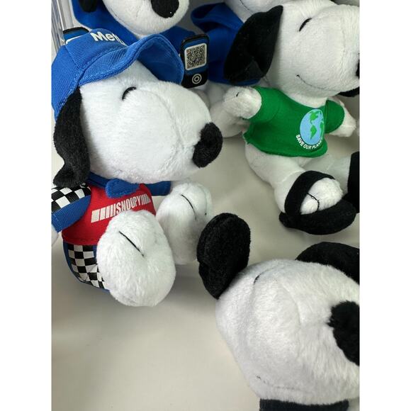 Snoopy Peanuts x MetLife Plush Bundle lot of 11 Stuffed Animals With Duplicates - Picture 5 of 14